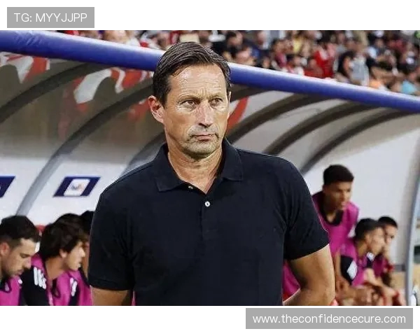 施密特执教弱队擅长强化逼抢压迫 国足缺乏吃苦精神需加强意志力训练