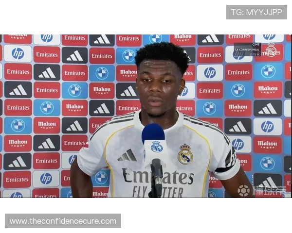 楚阿梅尼成为皇马历史第六位西甲百场法国球员 比肩齐达内辉煌成就 楚阿梅尼成为皇马历史第六位西甲百场法国球员 比肩齐达内辉煌成就